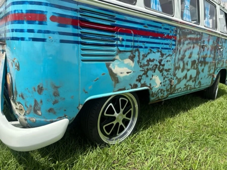 1973 Volkswagen Bay-Window Bus - Image 8 of 13