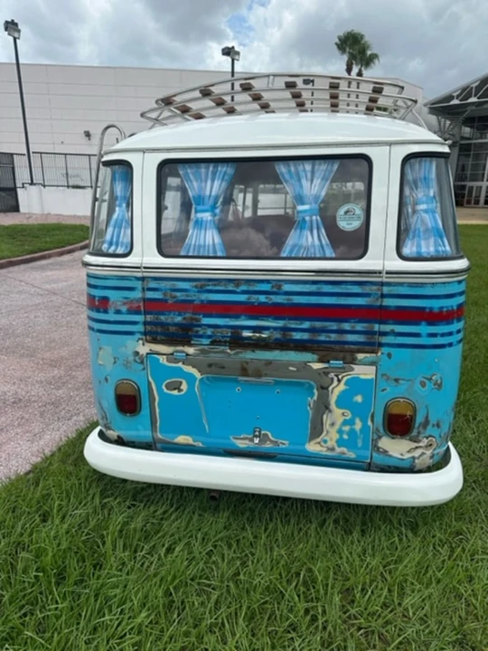 1973 Volkswagen Bay-Window Bus - Image 9 of 13