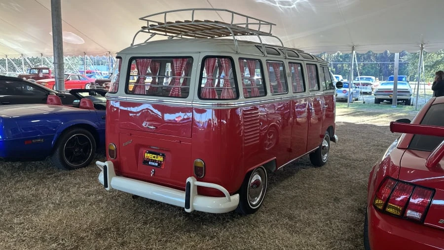 1973 Volkswagen Bay-Window Bus - Image 2 of 6