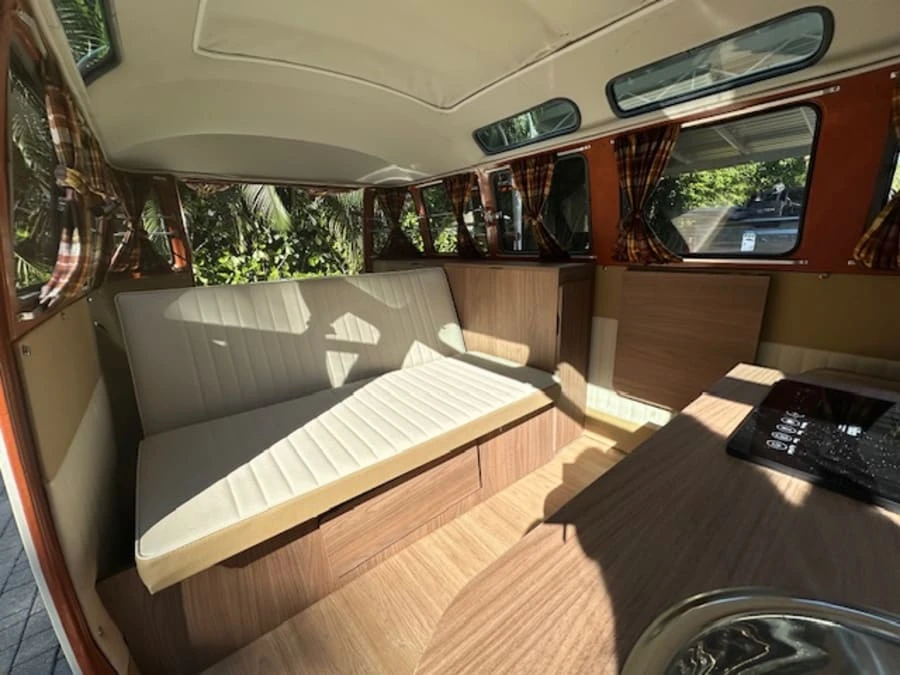 1973 Volkswagen Bay-Window Camper - Image 5 of 14