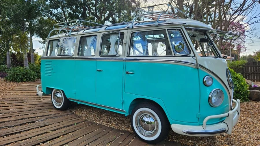 1973 Volkswagen Bay-Window Bus - Image 8 of 31