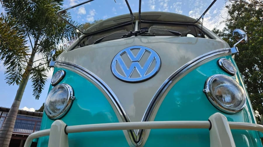 1973 Volkswagen Bay-Window Bus - Image 14 of 31