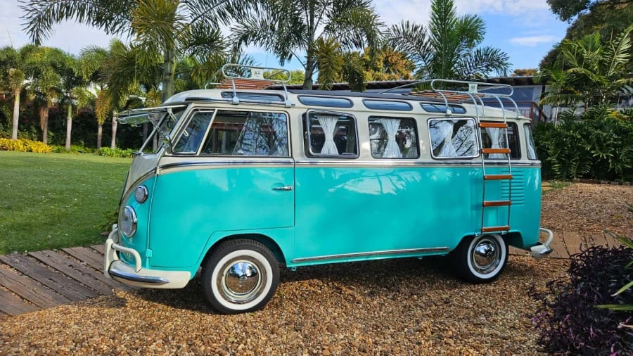 1973 Volkswagen Bay-Window Bus - Image 12 of 31
