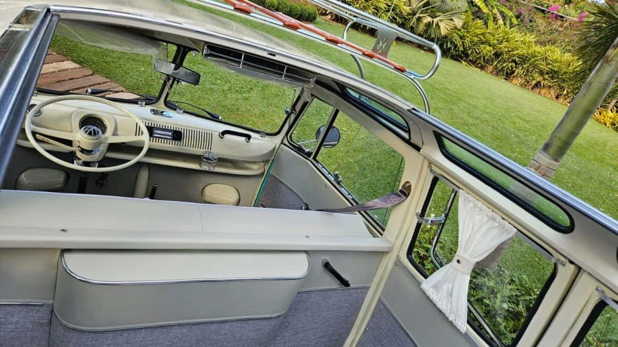1973 Volkswagen Bay-Window Bus - Image 28 of 31