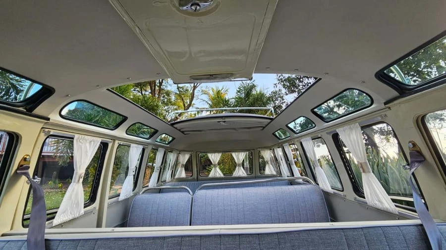 1973 Volkswagen Bay-Window Bus - Image 25 of 31