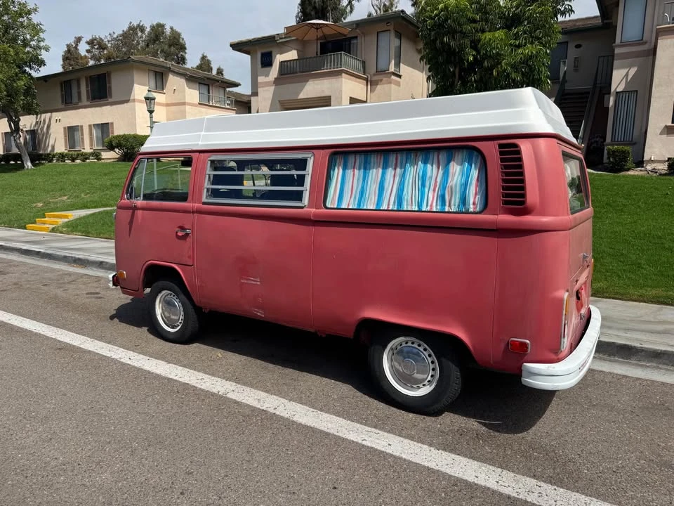 1973 Volkswagen Bay-Window Bus - Image 14 of 20