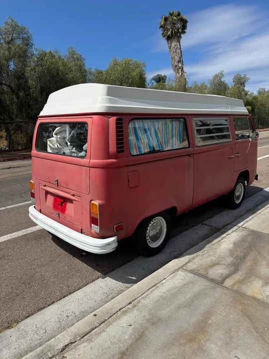 1973 Volkswagen Bay-Window Bus - Image 17 of 20