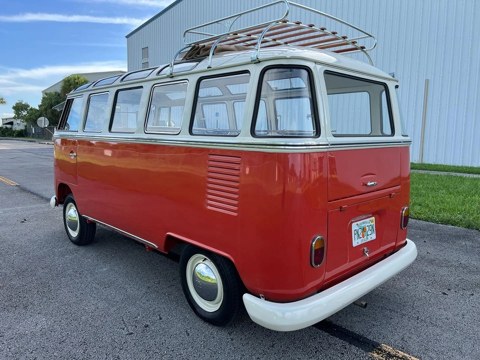 1973 Volkswagen Bay-Window Bus - Image 12 of 21