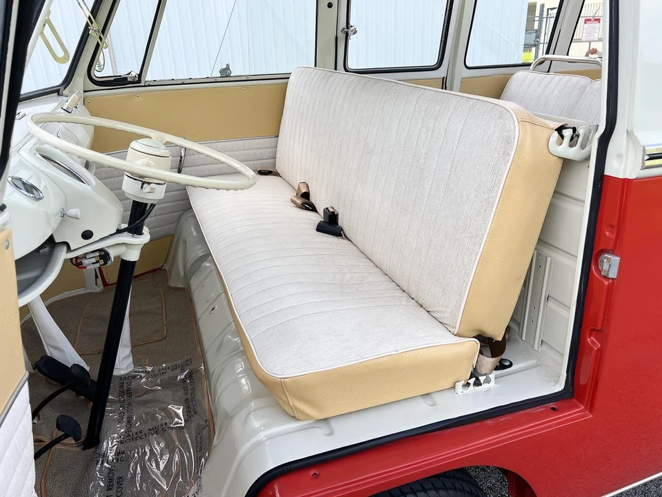 1973 Volkswagen Bay-Window Bus - Image 3 of 21
