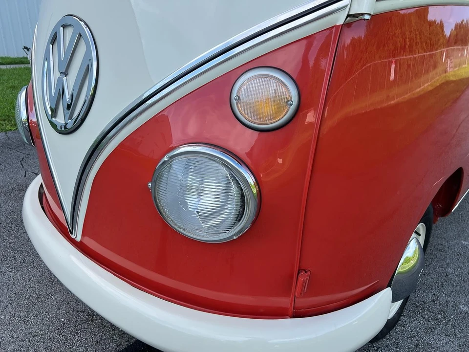 1973 Volkswagen Bay-Window Bus - Image 20 of 21