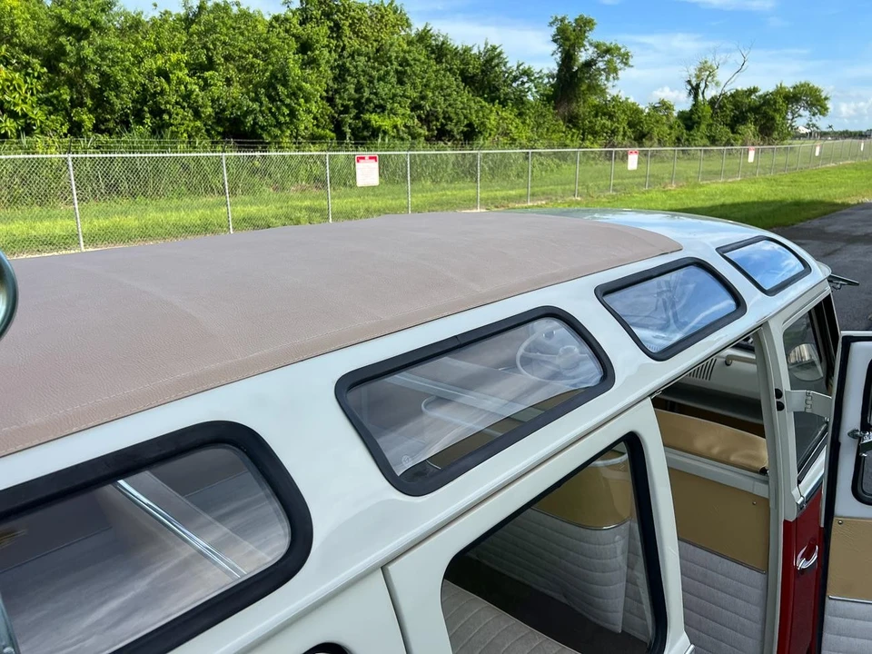 1973 Volkswagen Bay-Window Bus - Image 8 of 21