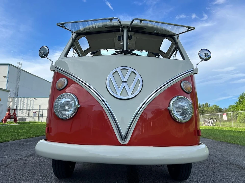 1973 Volkswagen Bay-Window Bus - Image 18 of 21