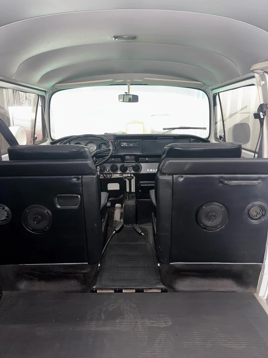 1973 Volkswagen EuroVan - Image 15 of 18