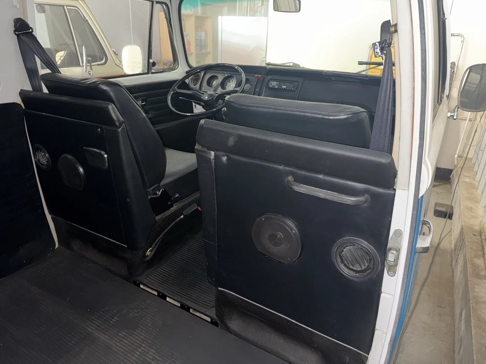 1973 Volkswagen EuroVan - Image 16 of 18