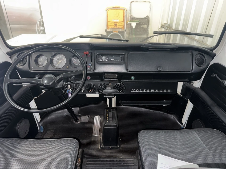 1973 Volkswagen EuroVan - Image 9 of 18