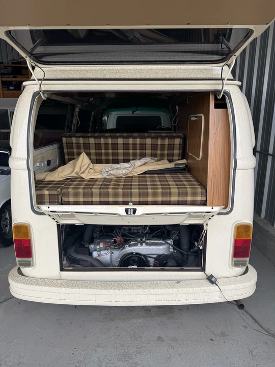1973 Volkswagen Bay-Window Bus - Image 8 of 17