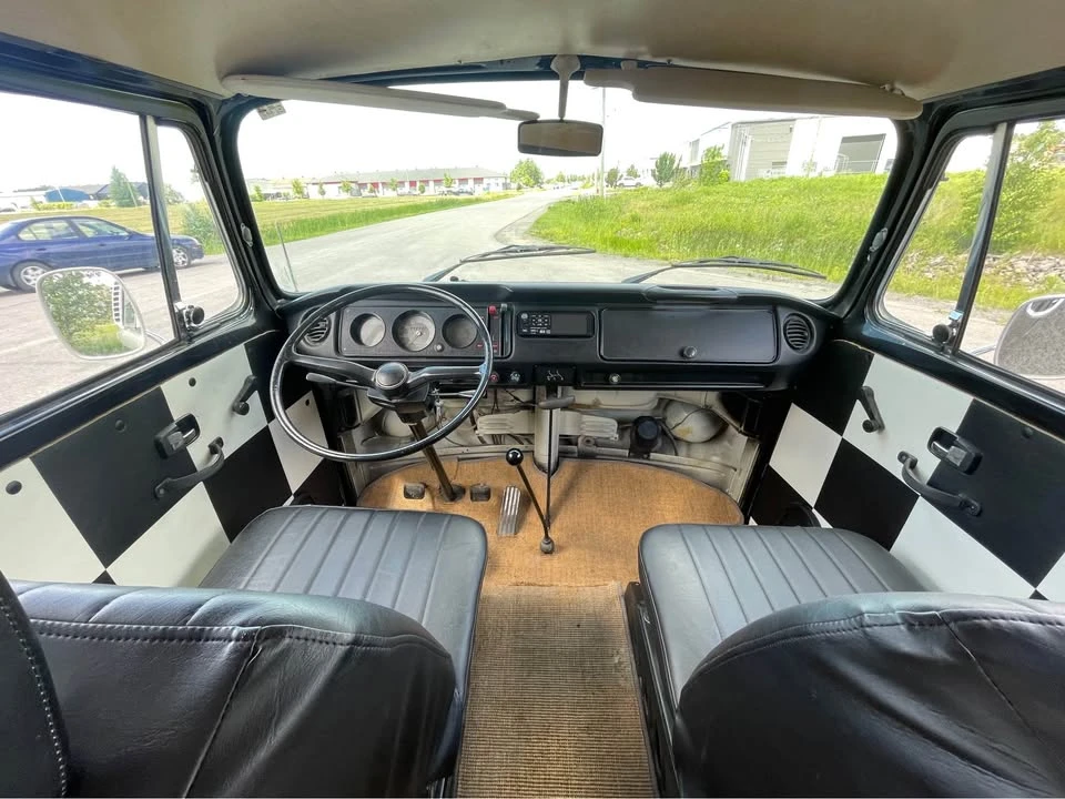 1973 Volkswagen Bay-Window Camper - Image 13 of 18