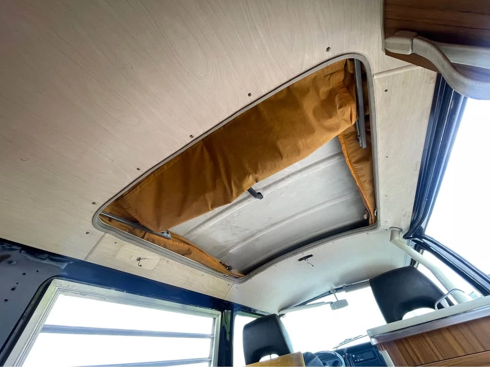 1973 Volkswagen Bay-Window Camper - Image 8 of 18