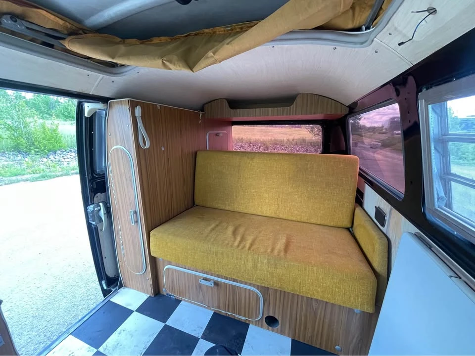 1973 Volkswagen Bay-Window Camper - Image 9 of 18