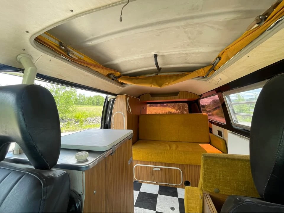 1973 Volkswagen Bay-Window Camper - Image 17 of 18