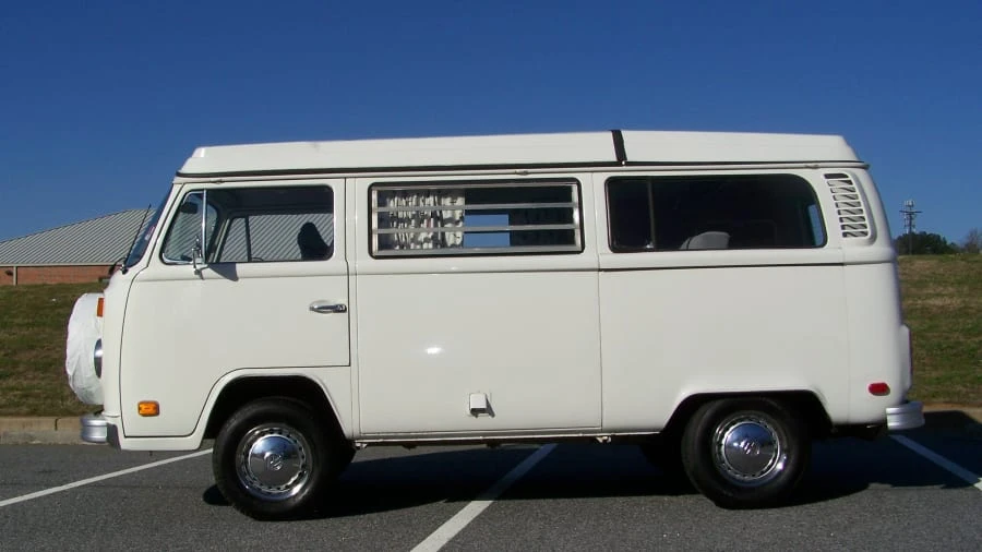1973 Volkswagen Bay-Window Camper - Image 2 of 12