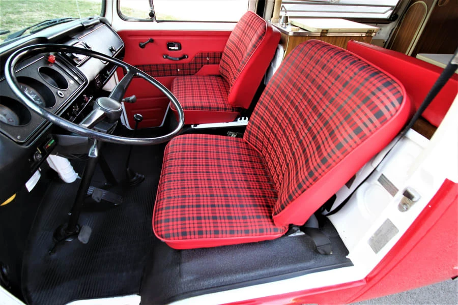 1973 Volkswagen Bay-Window Camper - Image 5 of 25