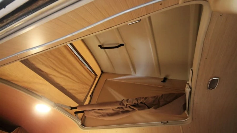 1973 Volkswagen Bay-Window Camper - Image 9 of 25