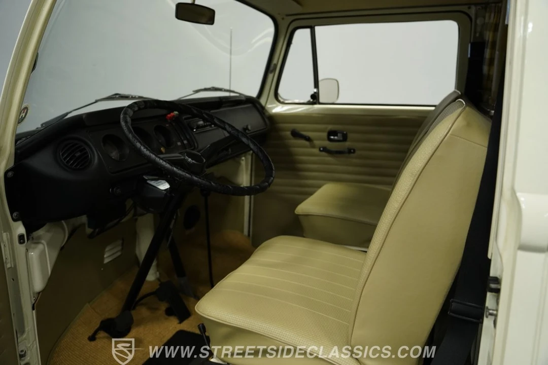 1973 Volkswagen Bay-Window Camper - Image 4 of 12