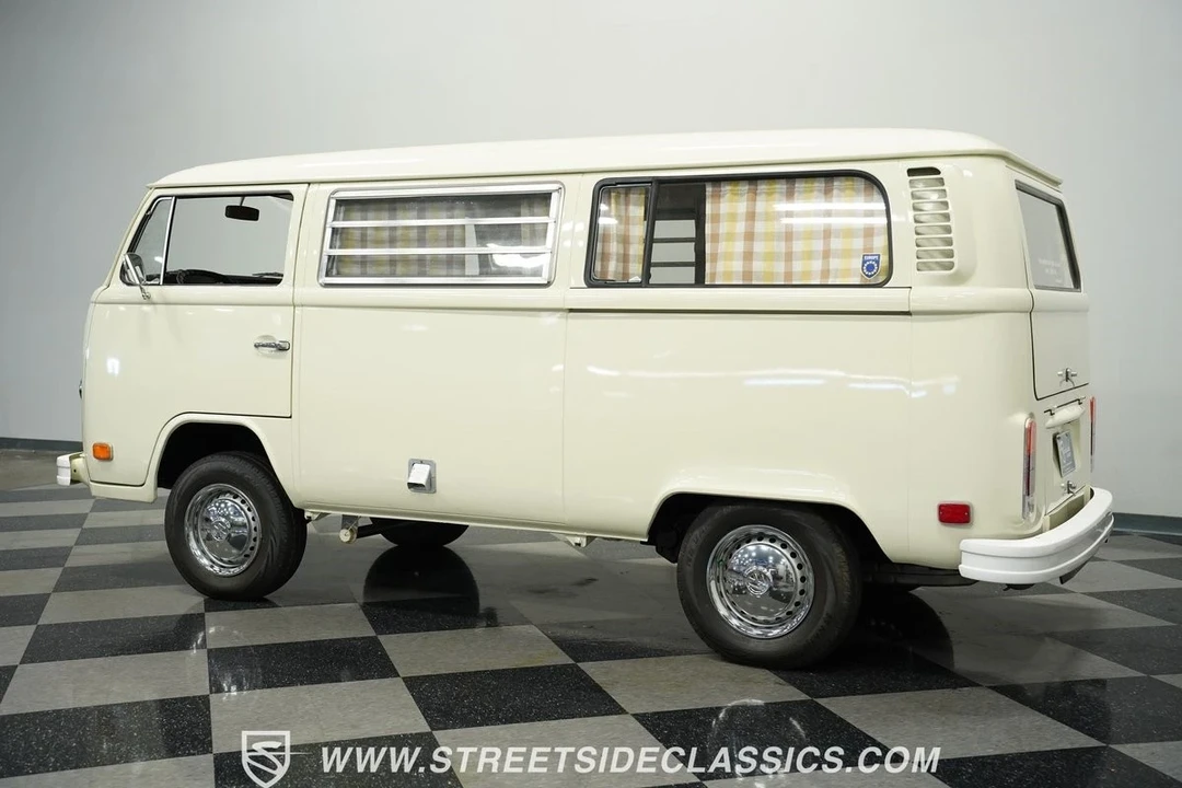 1973 Volkswagen Bay-Window Camper - Image 9 of 12