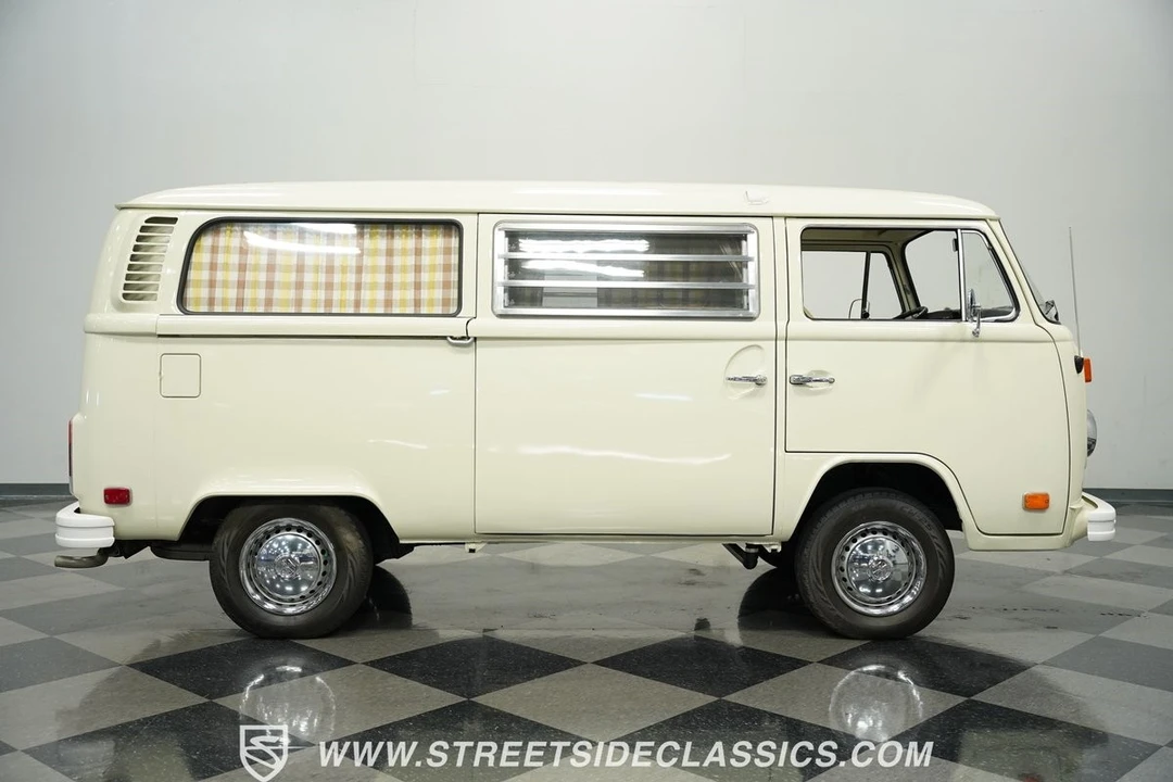 1973 Volkswagen Bay-Window Camper - Image 15 of 21