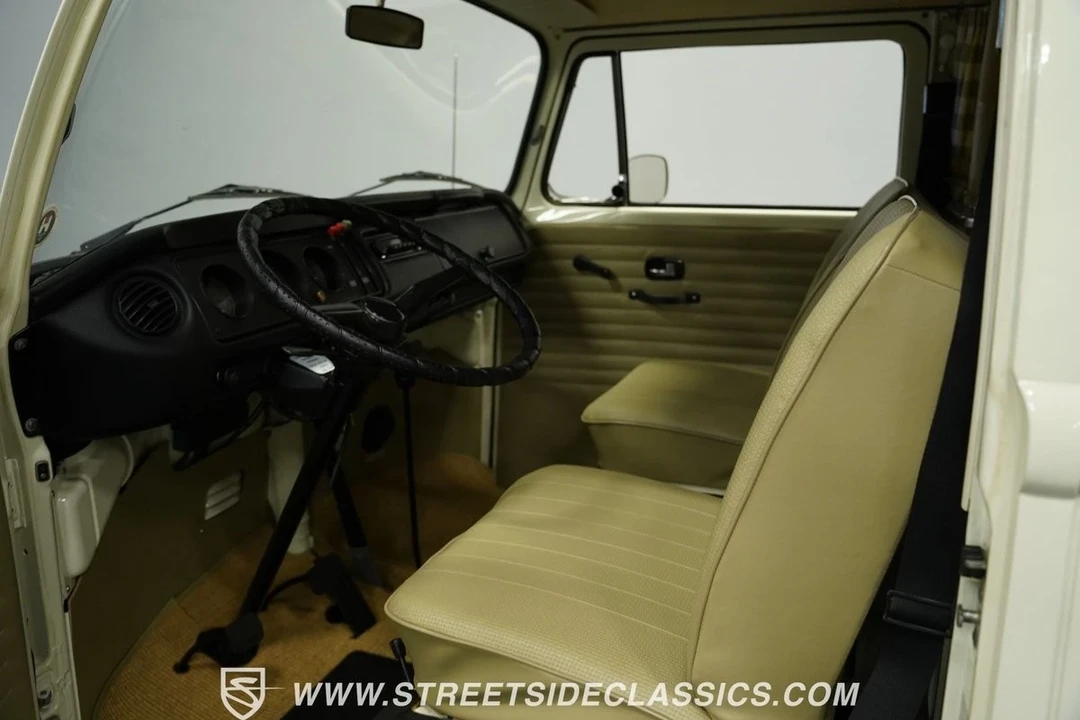 1973 Volkswagen Bay-Window Camper - Image 5 of 12