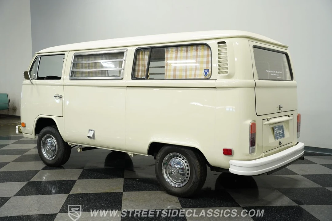 1973 Volkswagen Bay-Window Camper - Image 9 of 12