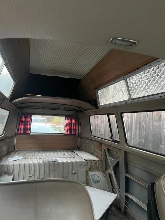 1973 Volkswagen Bay-Window Bus - Image 3 of 4