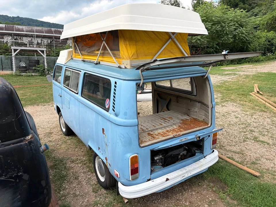 1973 Volkswagen Bay-Window Bus - Image 13 of 20