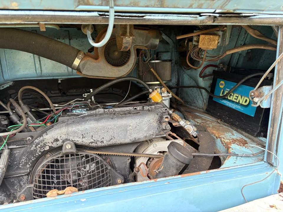 1973 Volkswagen Bay-Window Bus - Image 17 of 20