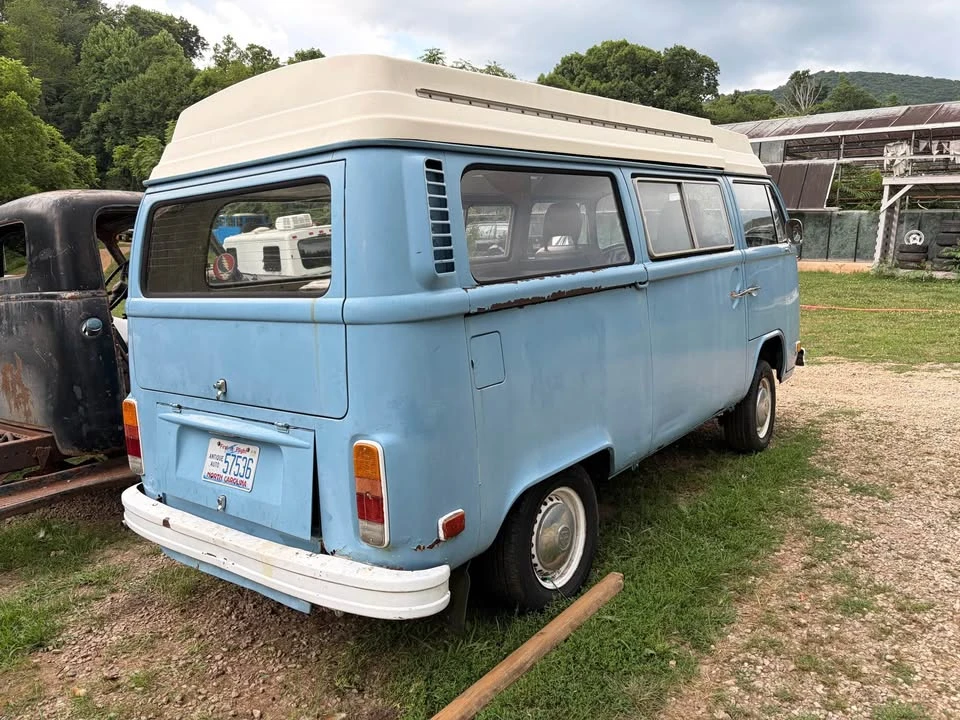 1973 Volkswagen Bay-Window Bus - Image 4 of 20