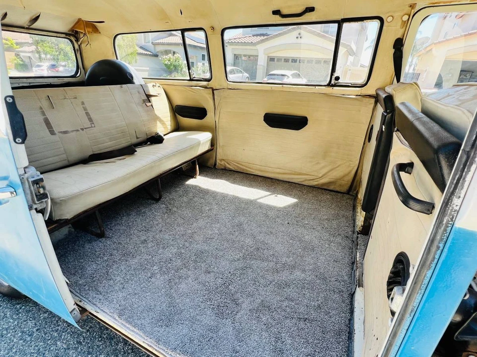 1973 Volkswagen Bay-Window Bus - Image 9 of 15