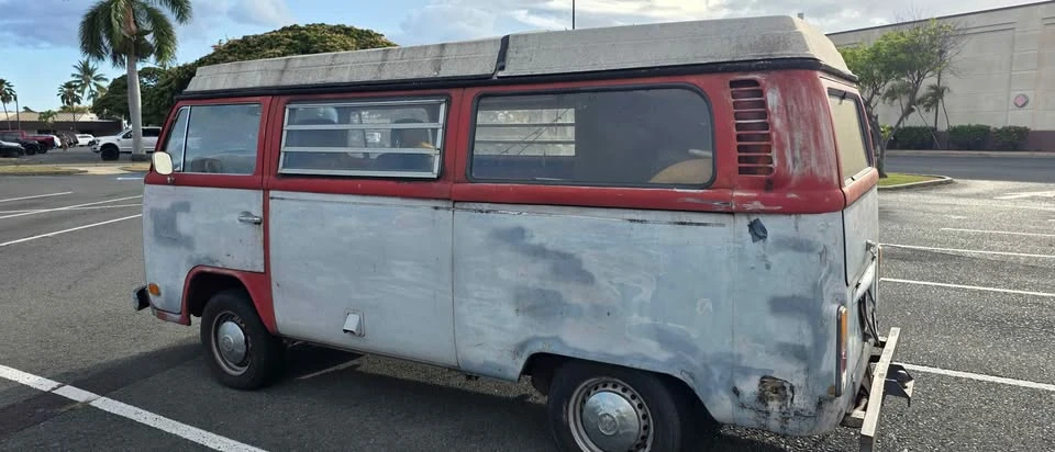 1973 Volkswagen Bay-Window Bus - Image 3 of 4