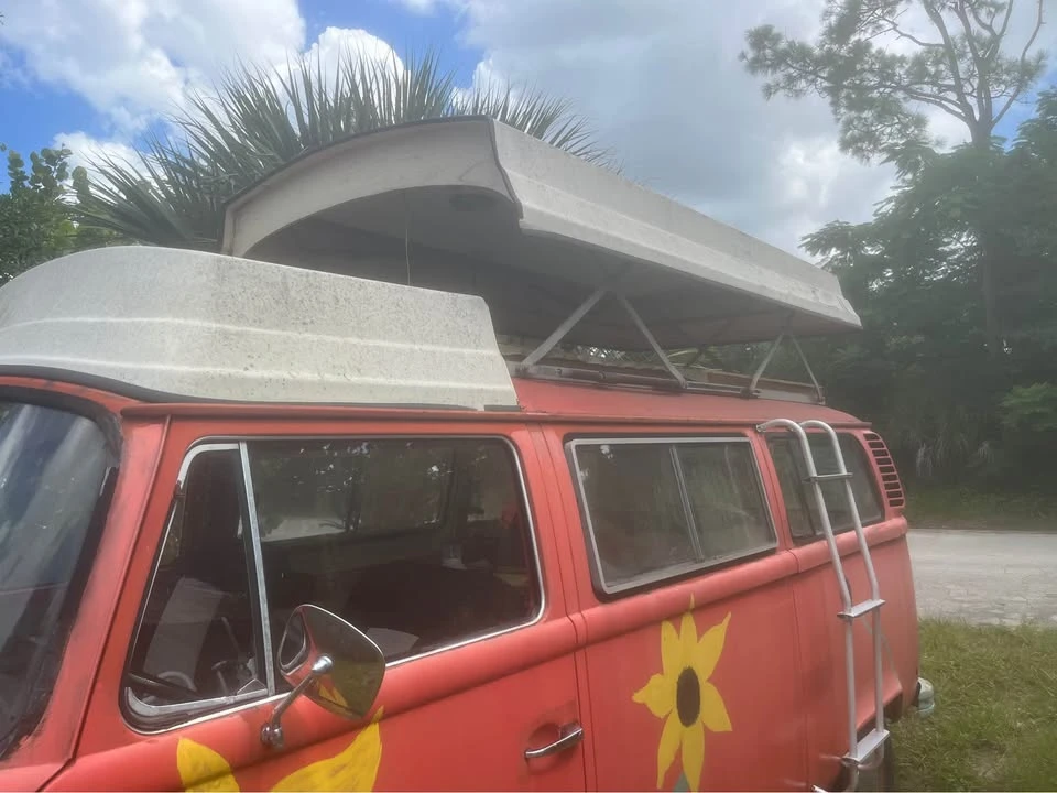1973 Volkswagen Bay-Window Camper - Image 4 of 12
