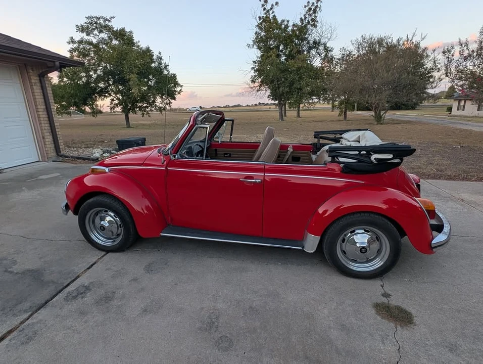 1973 Volkswagen Super Beetle - Image 2 of 4