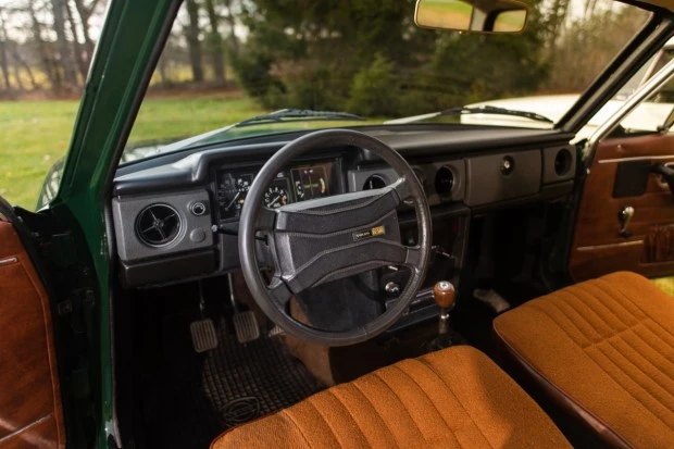 1973 Volvo 142 - Image 5 of 8