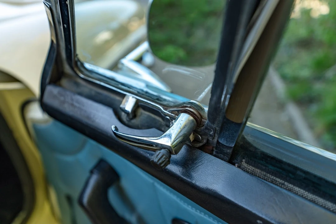 1973 Volvo 1800ES - Image 23 of 30