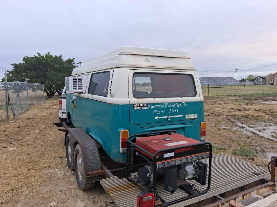 1973 Volkswagen Bay-Window Bus - Image 2 of 9
