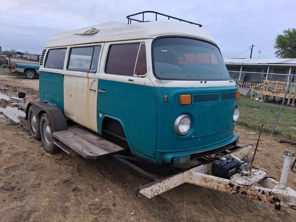 1973 Volkswagen Bay-Window Bus - Image 4 of 9