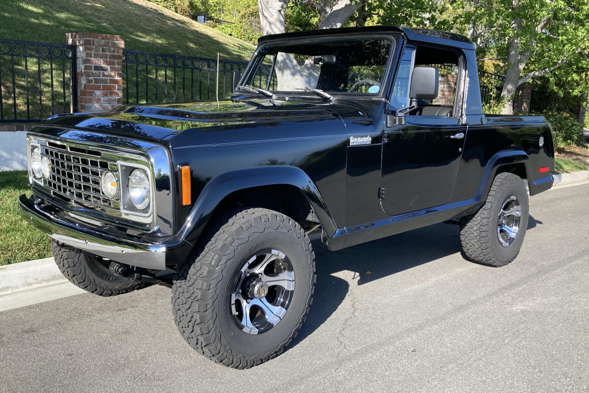 350-Powered 1973 Jeep Commando Pickup