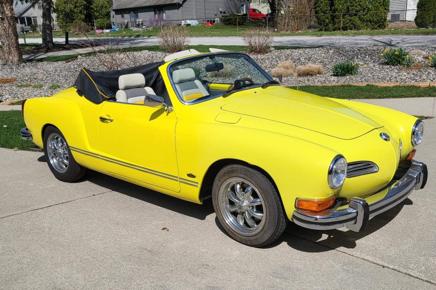 1973 Volkswagen Karmann Ghia Convertible