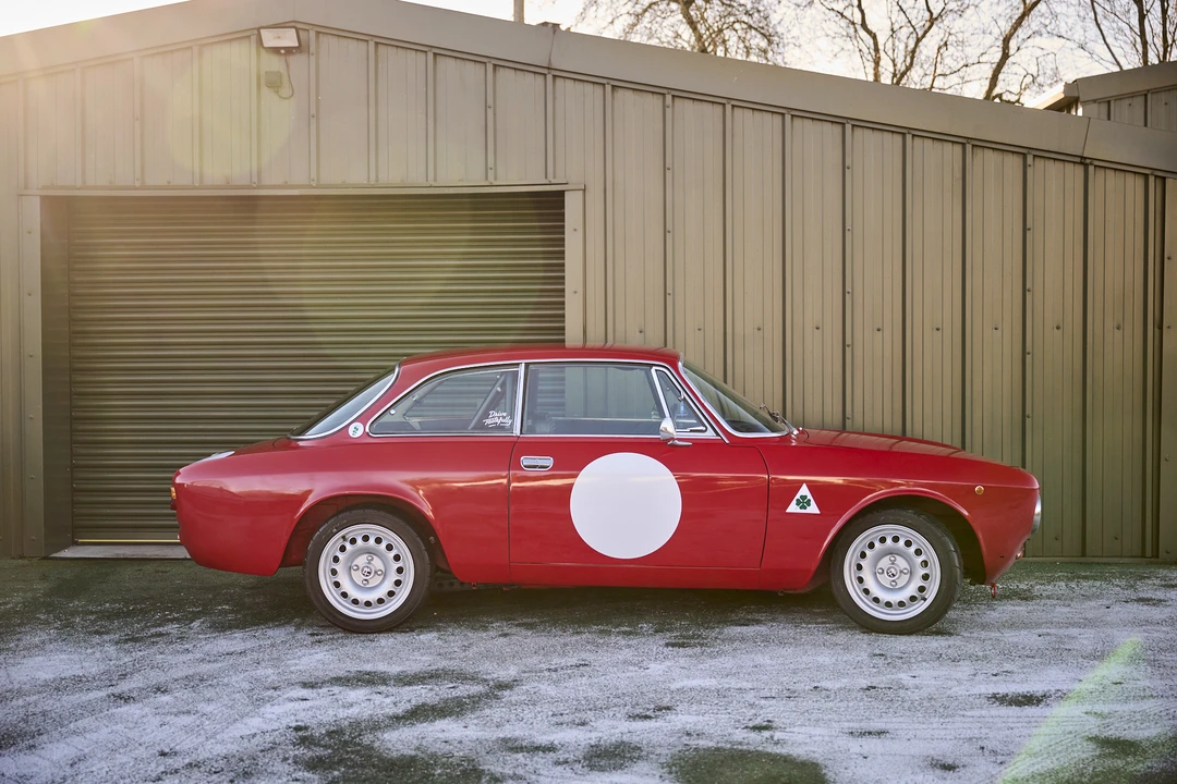 1974 Alfa Romeo 2000 GT Veloce - Image 17 of 31
