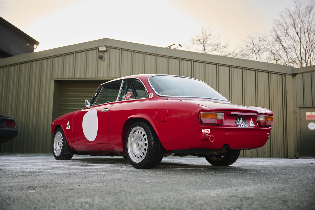 1974 Alfa Romeo 2000 GT Veloce - Image 14 of 31