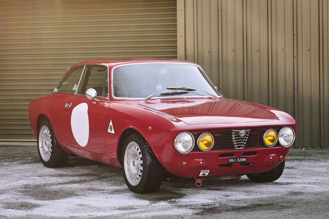 1974 Alfa Romeo 2000 GT Veloce - Image 2 of 31