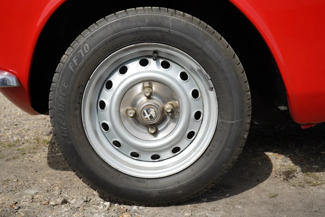 1974 Alfa Romeo GT 1600 Junior - Image 25 of 30